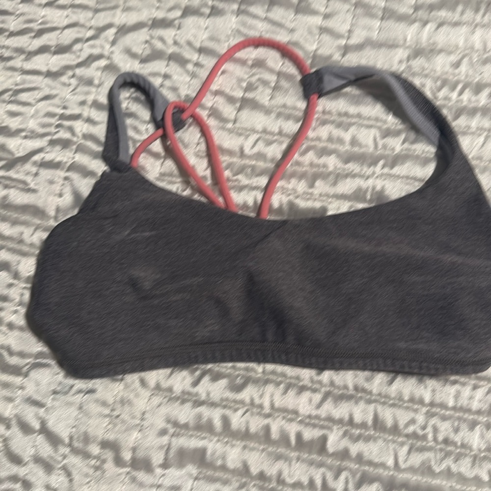 Lululemon sports bra